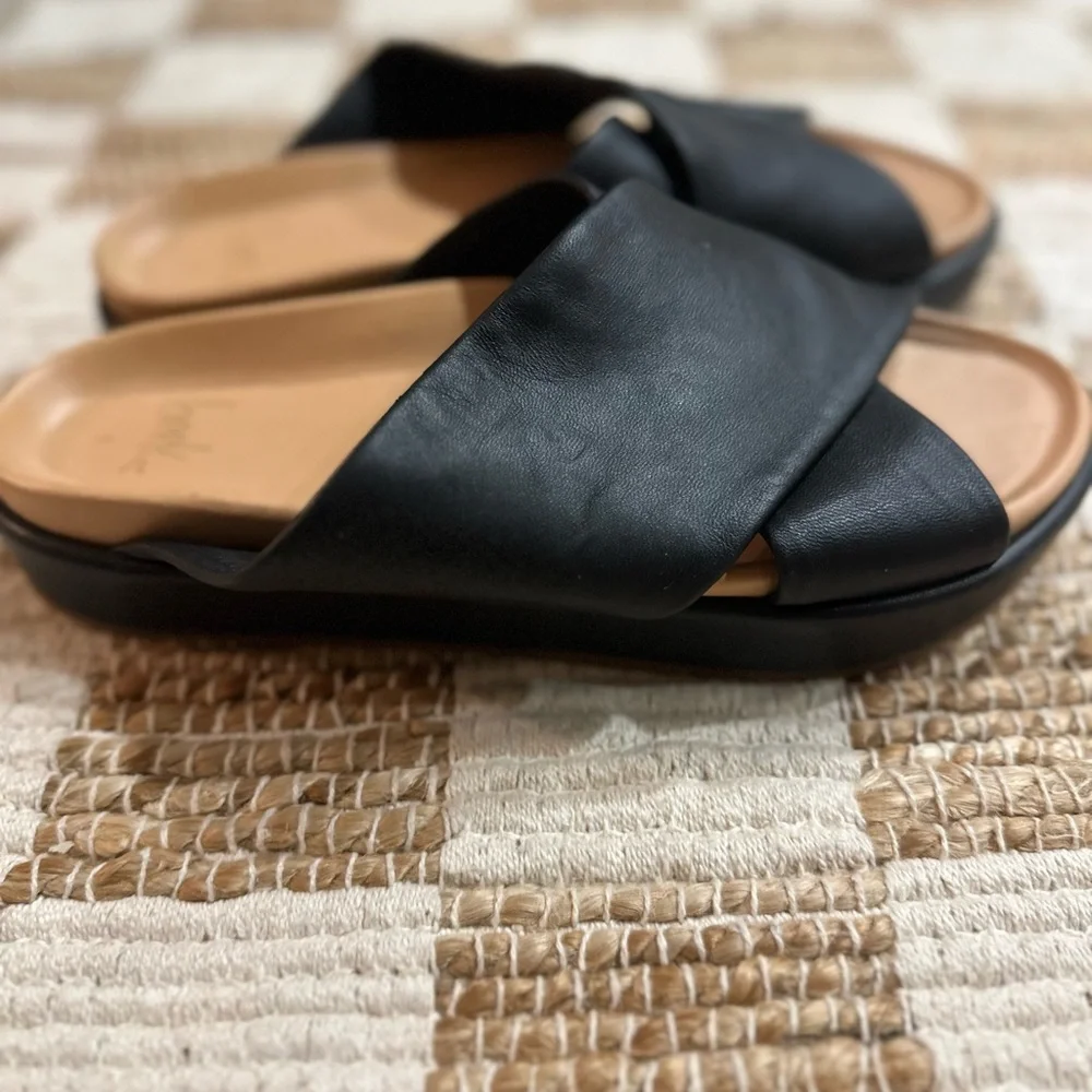beek Black Leather Crossband Slide Sandals with Tan Footbed